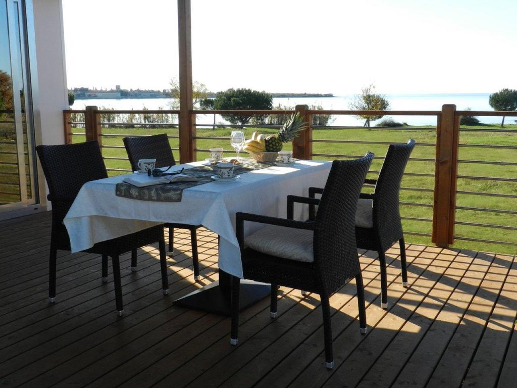 Holiday Mobile Homes Park Riviera Karigador Szoba fotó